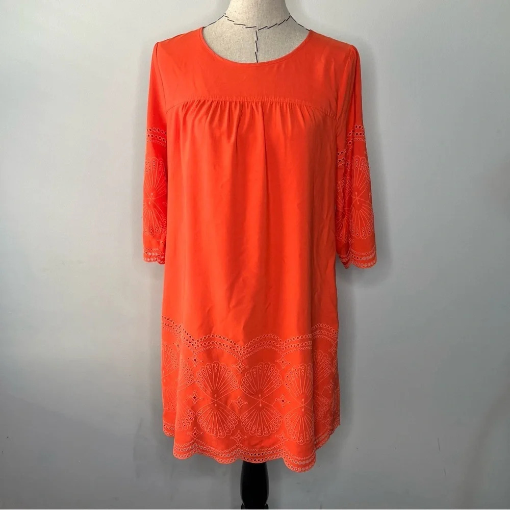 Crown & Ivy Salmon Embroidered Lined MIDI Dress size 10 Shift Beach Bright Vacay